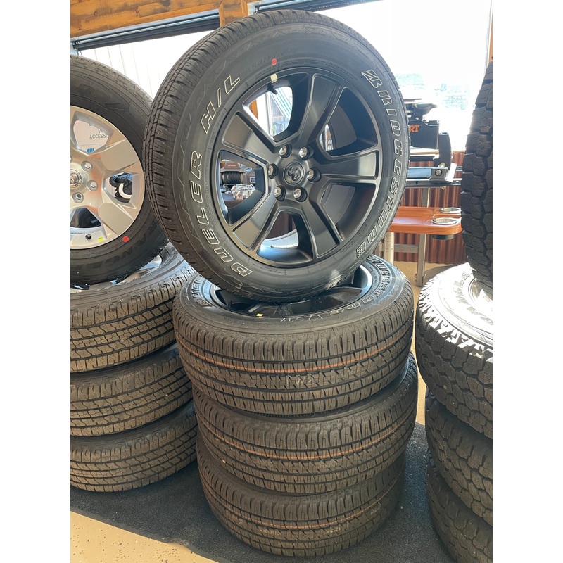 2021 RAM 1500 OEM 20 Wheels and 275/55r20 Tires with sensors