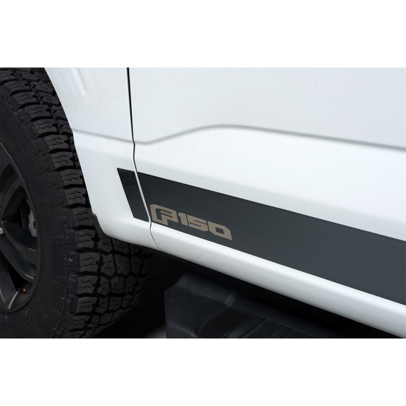 Blade LED Tailgate Light Bar 9201948-06