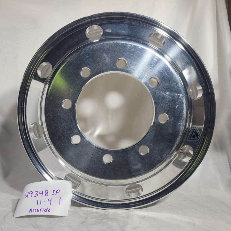 22.5x8.25 Accuride 8 Lug Standard Polish (returned item)