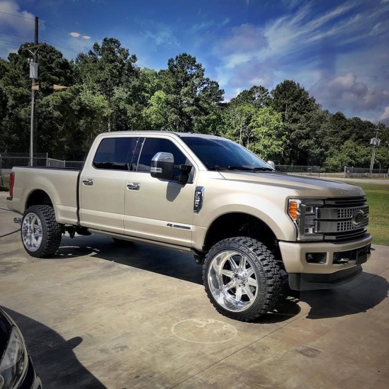 Wicked Trucks - 2017+ Ford F-250 & F-350 2.5" Premium Leveling System