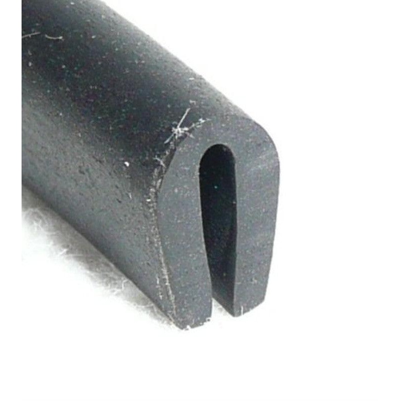 7 x 4mm Rubber U Channel For 1mm Panels Per Metre